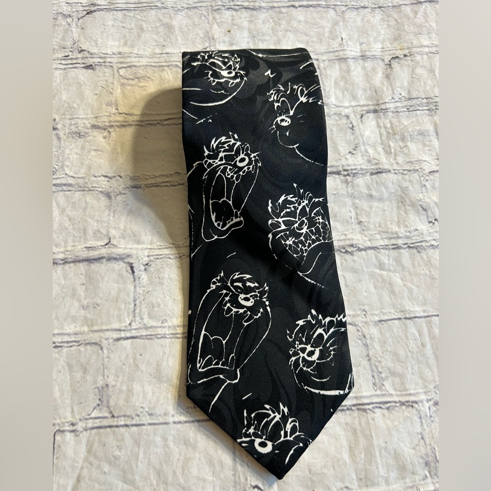 VINTAGE LOONEY TUNES BY BALANCINE INC (1996) NECKTIE TAZMANIA BLACK & WHITE